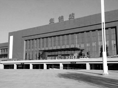 在東北盤錦經(jīng)營一家絲網(wǎng)商店。 在東北盤錦經(jīng)營一家絲網(wǎng)商店。